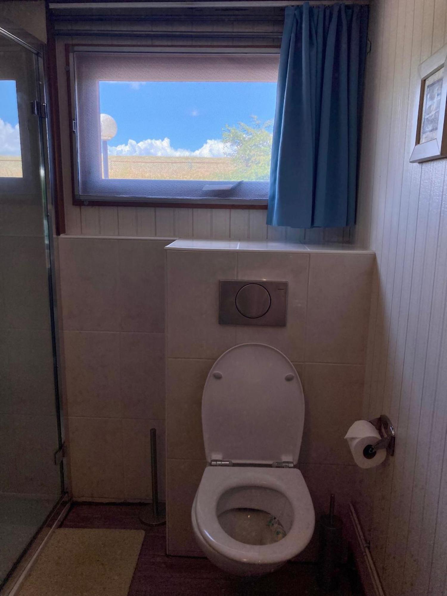 4 Pers Holiday Home Hilla With Winter Garden In Front Of The Dike Directly On The Lauwersmeer Anjum 외부 사진